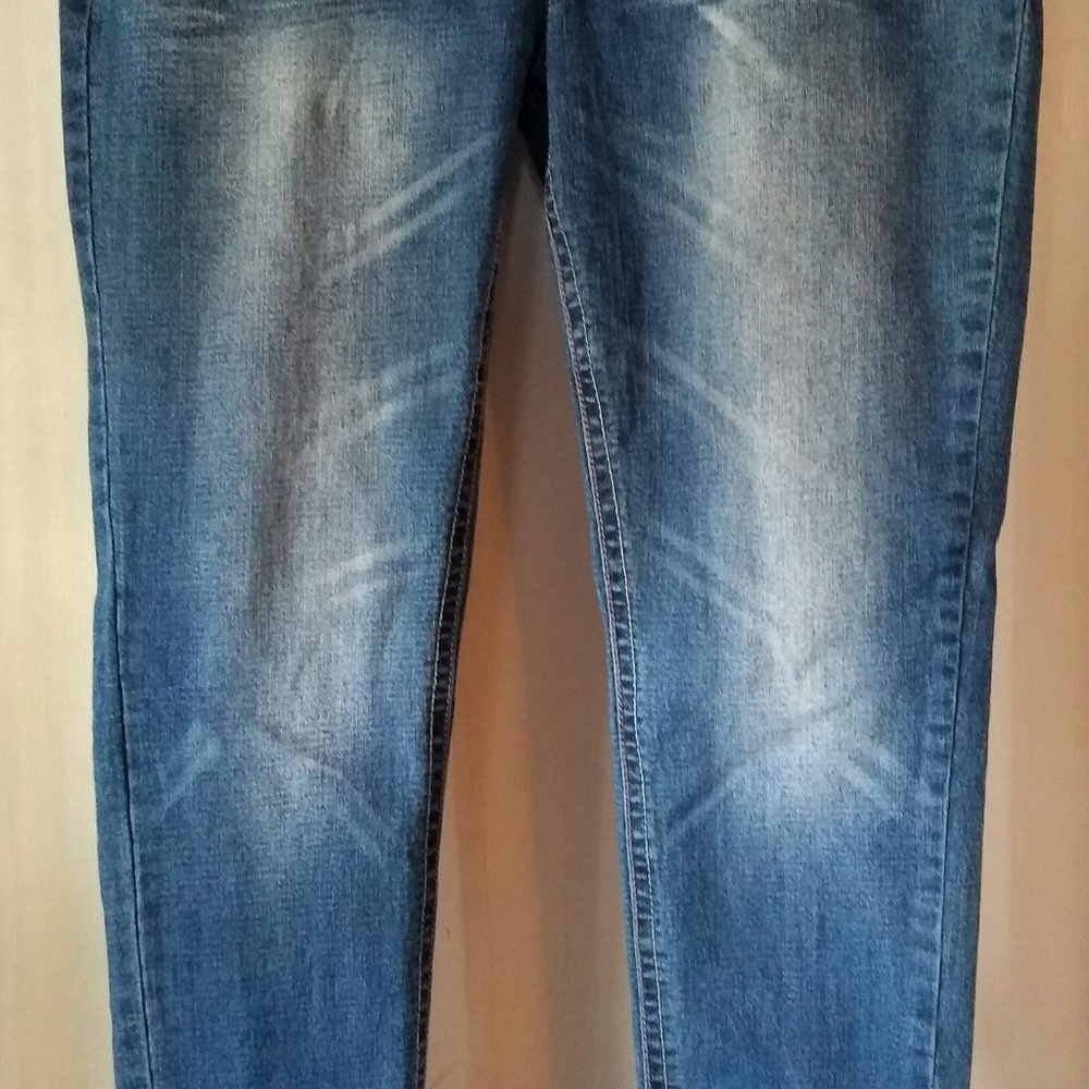 Wallflower jeans